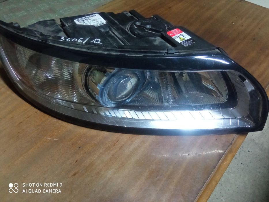 Передня фара ксенон і галоген Вольво в50 Volvo v50