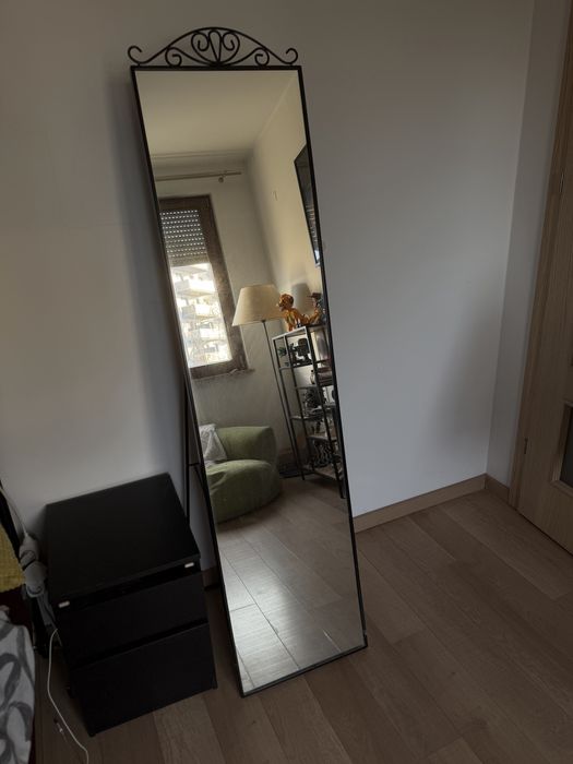 Czarne lustro Ikea haczyki stojace wiszace