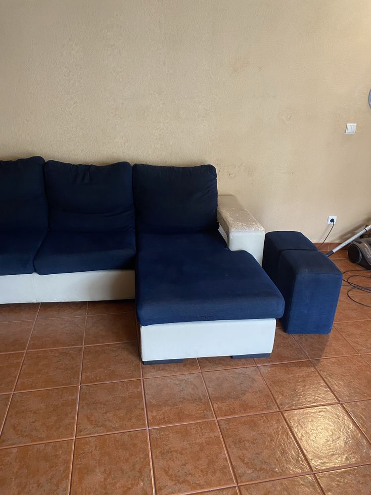 Vende-se Sofá com Chaise Long