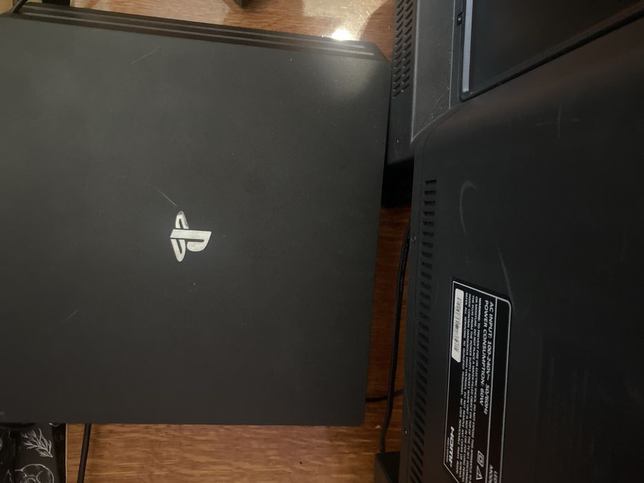 playstation 4 pro 1TB