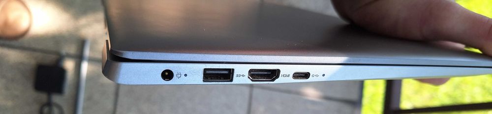 Laptop Lenovo 14 cali 1.1Ghz 4GB 64GB