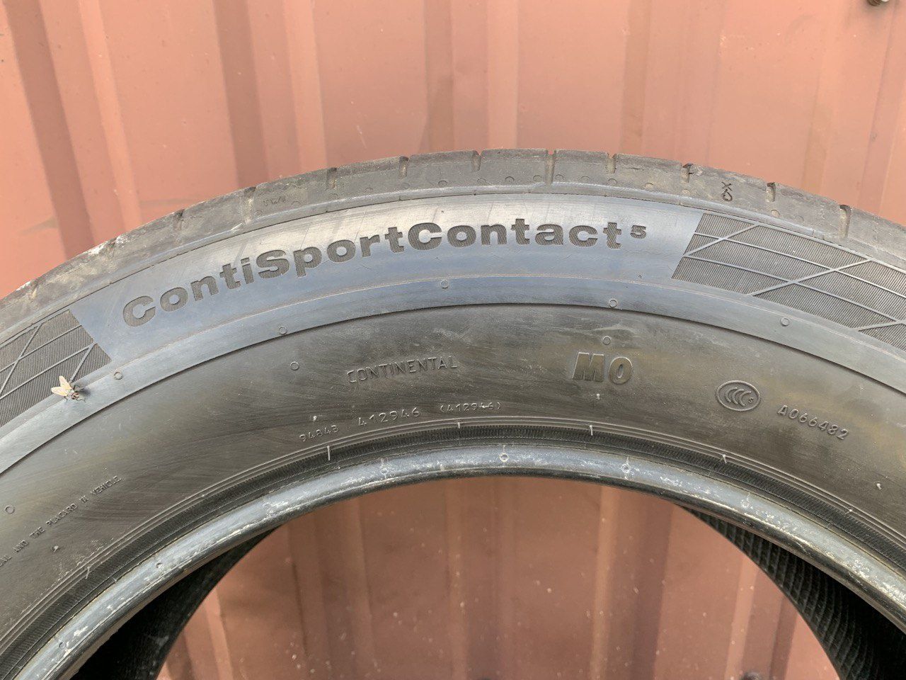 Шини 255/55R18 Continental