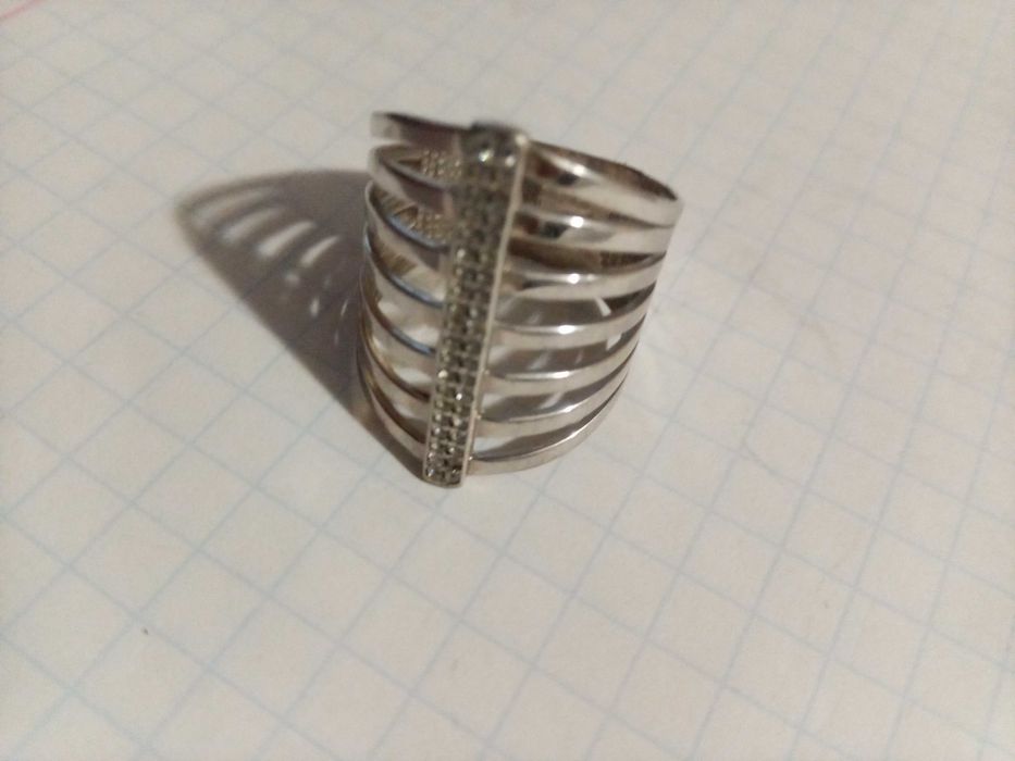 Серебряное кольцо
