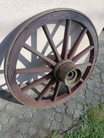 Stare ogromne koło od wozu konnego 85 cm średnicy okute