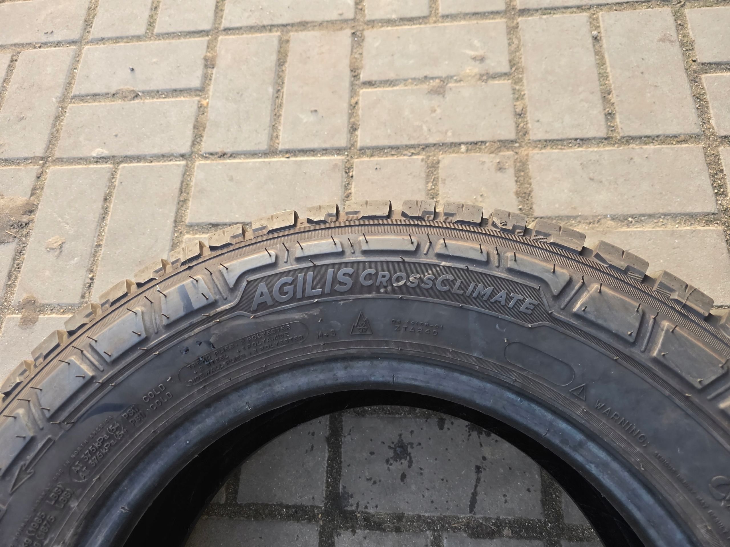 Michelin Agilis Crossclimate 215/65R15C 104/102T 8,5mm 1X 23R