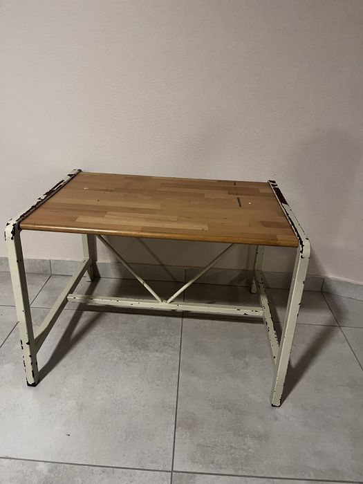 Mesa crianca IKEA
