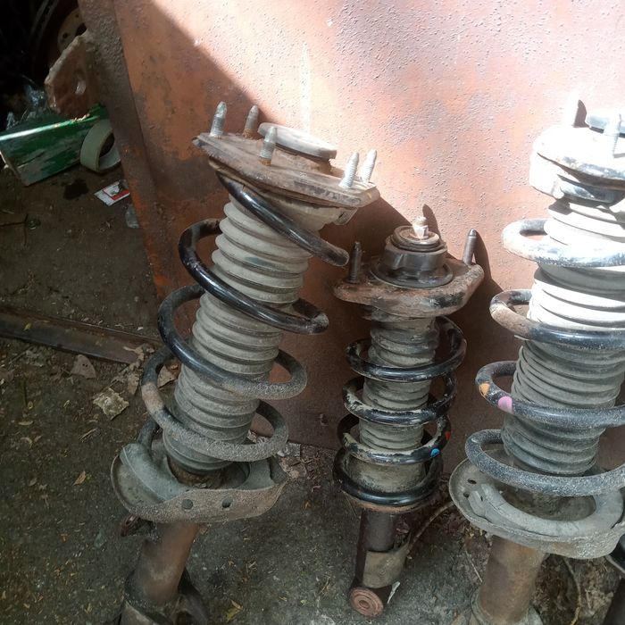 Амортизаторы Хонда срв 4 2013-2015