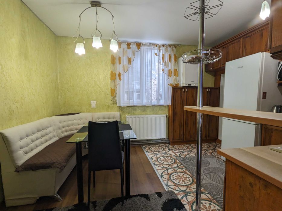 Особняк р-н вул. Короля Данила