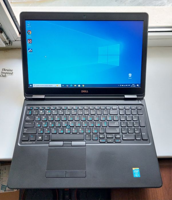 Ноутбук Dell 15.6/i5 5gen/10gb/ssd256/акб 2.5 години