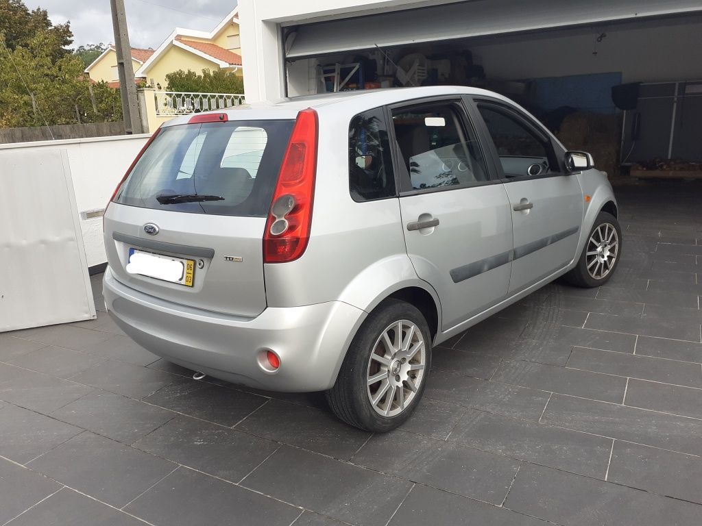 Ford fiesta 1.4 tdci 5 lugares
