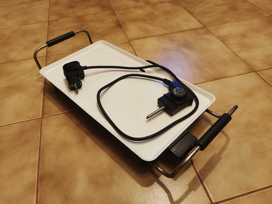 Mały grill elektryczny Vivo EGP-012C