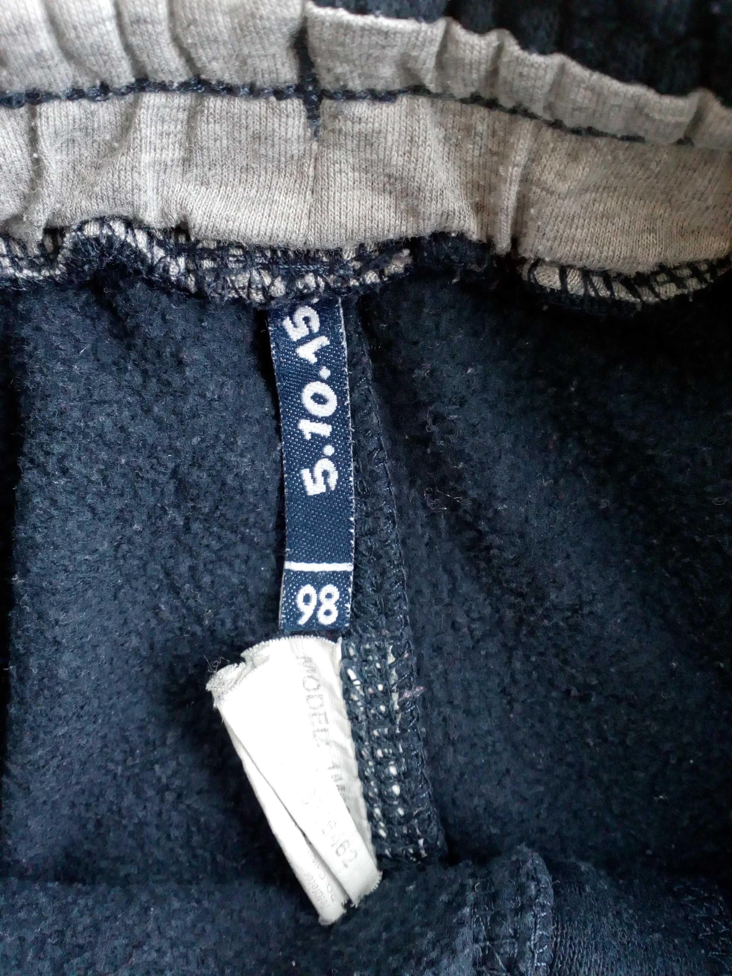 Granatowe spodnie dresowe na gumce 5.10.15 rozm. 98