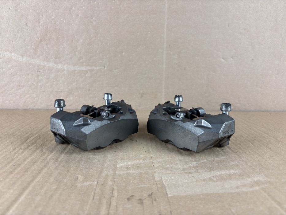 Ducati Monster 821 Zaciski Hamulcowe Brembo Klocki Hamulcowe MONOBLOCK