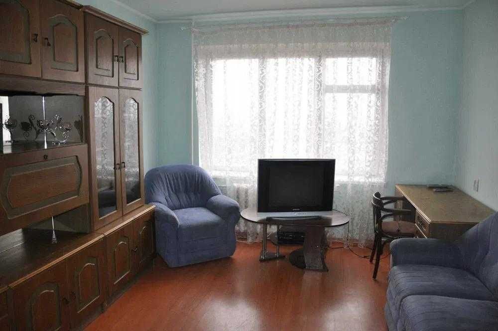 Продам 3-х комнатную квартиру 64 м², ул. Батюка (Артема)