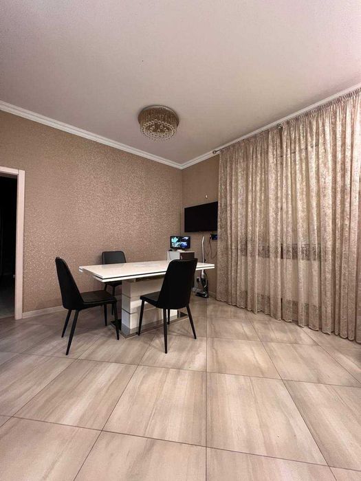 Аренда комфортный дома 180 м. ул.Кронштадская,