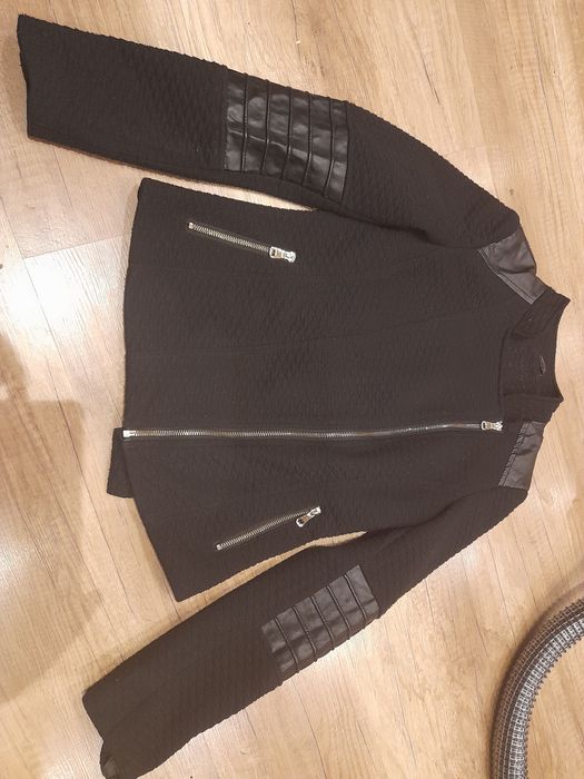 Czarna kurtka ramoneska r.38