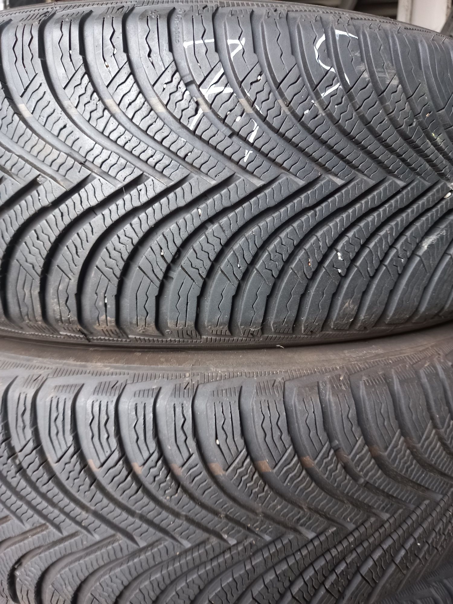 Opony używane 215/65/17 michelin 4x7 mm