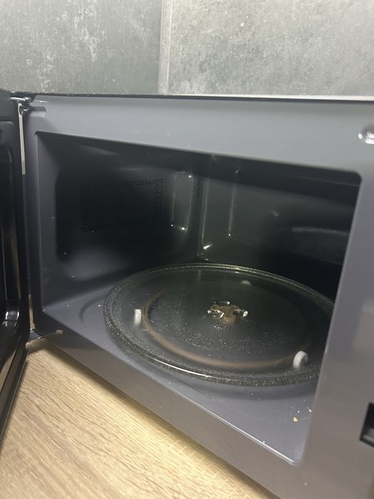 Мікрохвильова піч Samsung