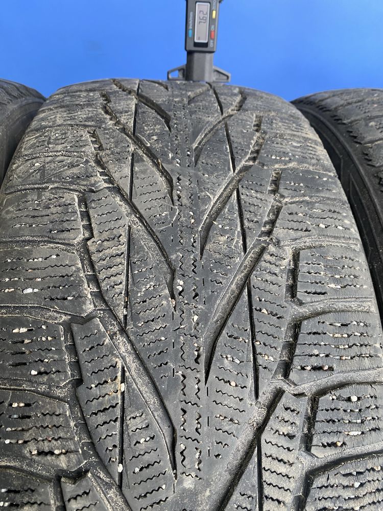 Nokian Hakkapeliitta r2 SUV 225/5518