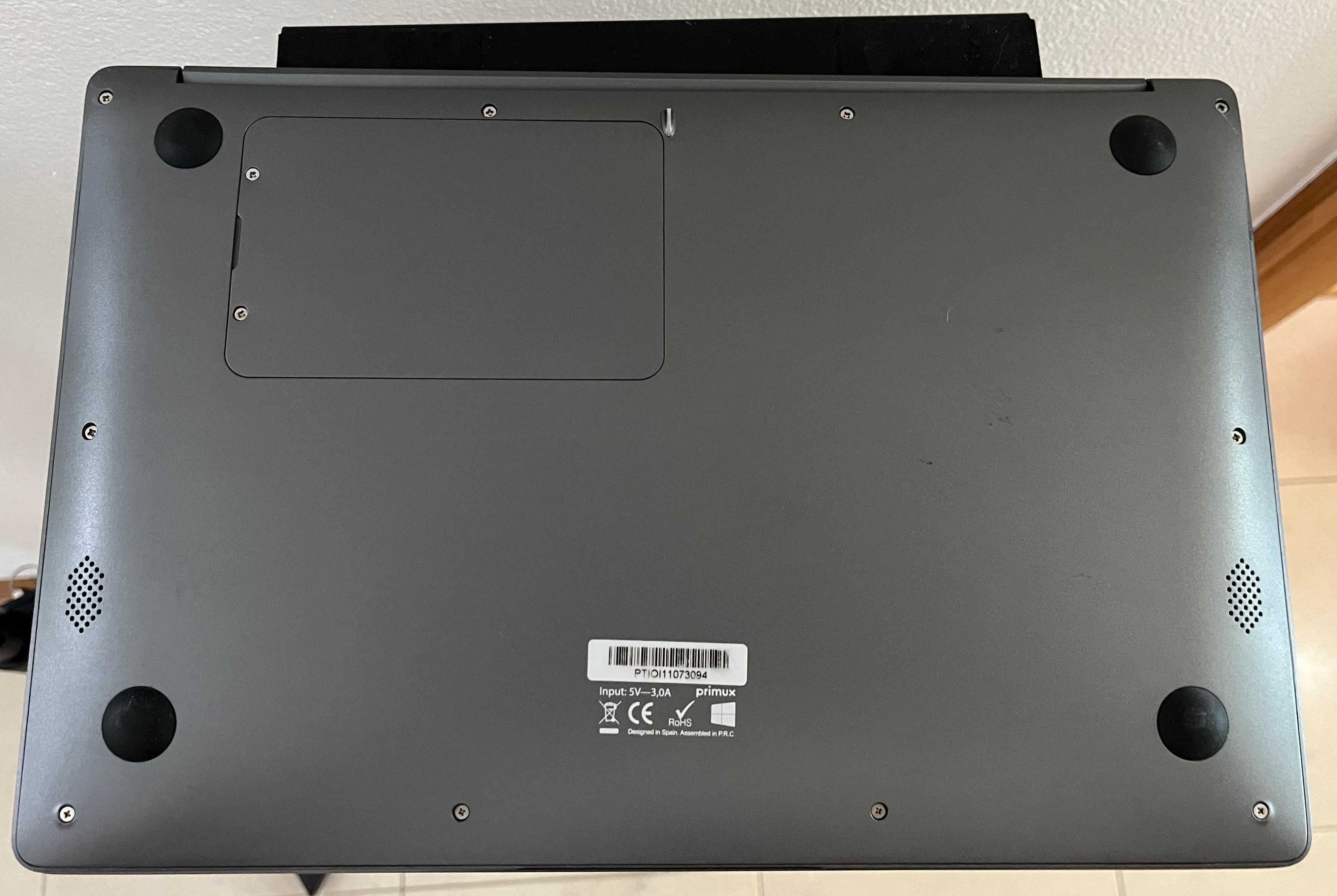 Computador portátil Primux para peças