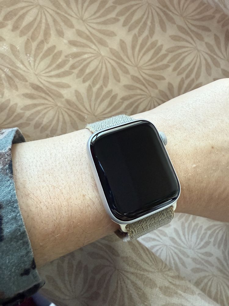 Apple watch series 4, 44 mm