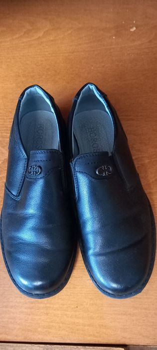 Класичні шкільні туфлі на хлопчика