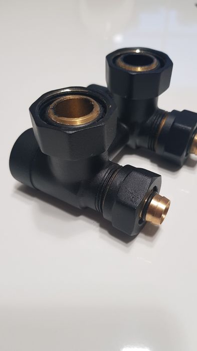 Zawór odcinający kątowy Vario Term kaloryfer