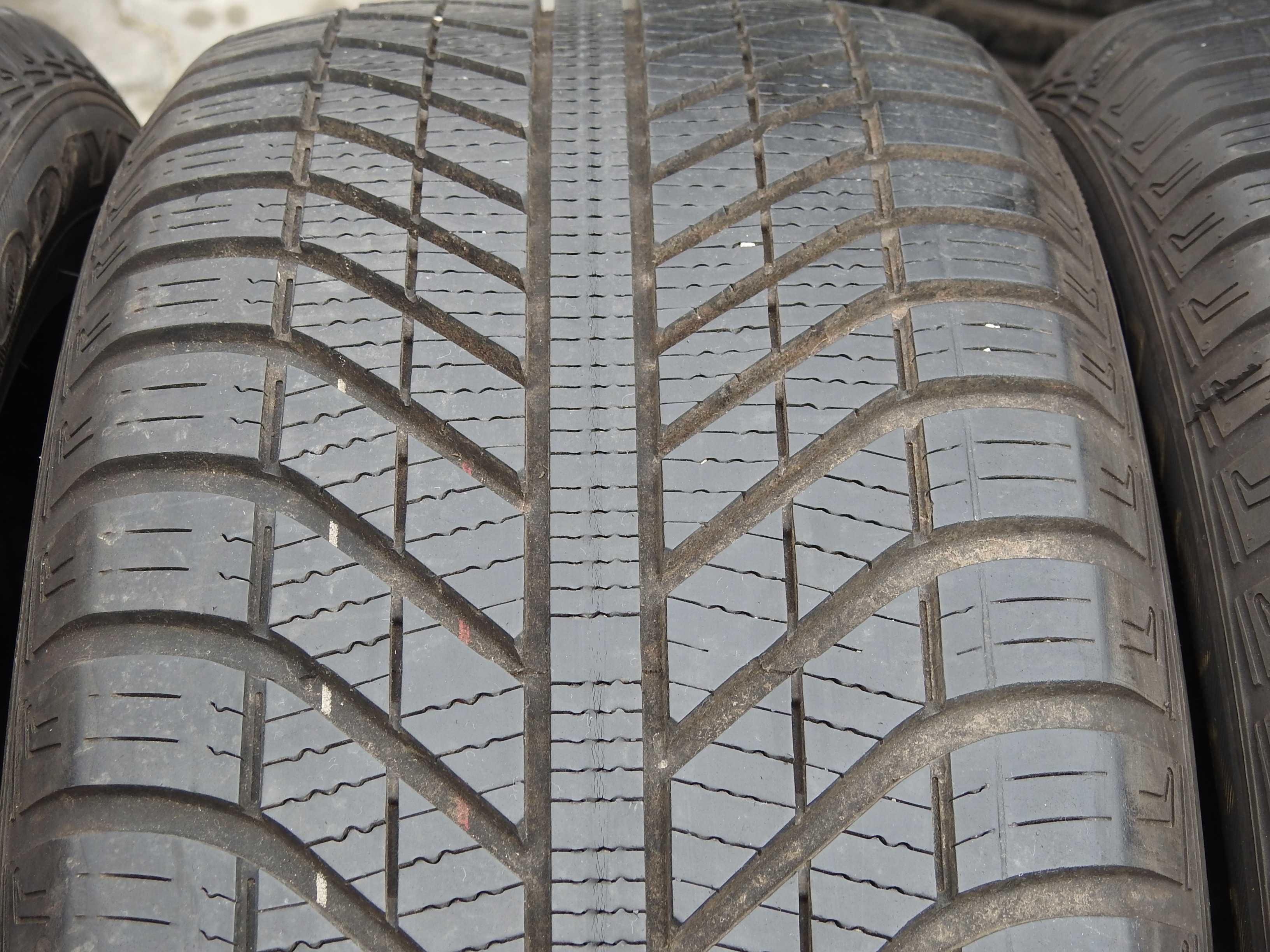 4x goodyear Vector 4 Season AO 225/50r17 98V 2021/20rok bieżnik 7,2mm