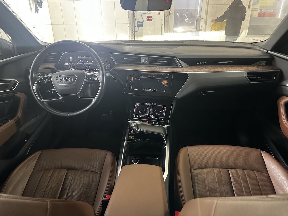 Audi etron , Premium Plus quattro, 95 kWh, 2019р