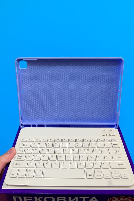 Bluetooth чохол-клавіатуру для iPad