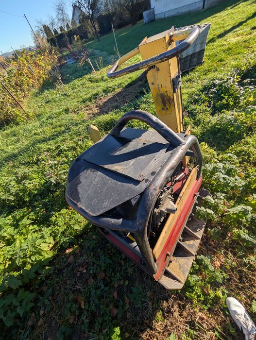 Zagęszczarka gruntu z rewersem 500Kg DYNAPAC