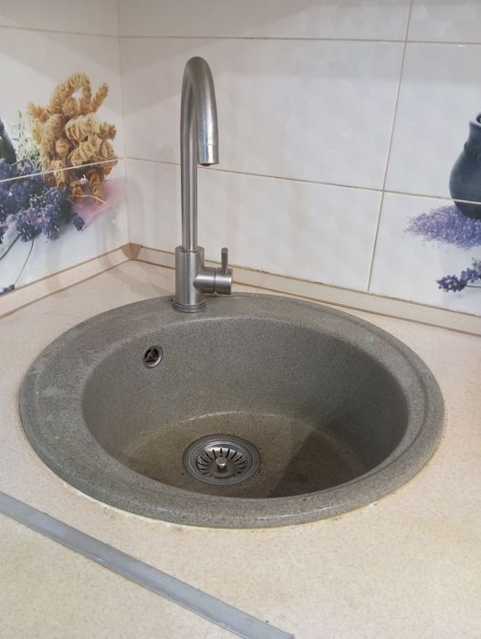 Продам б/у мийку із граніту врізну