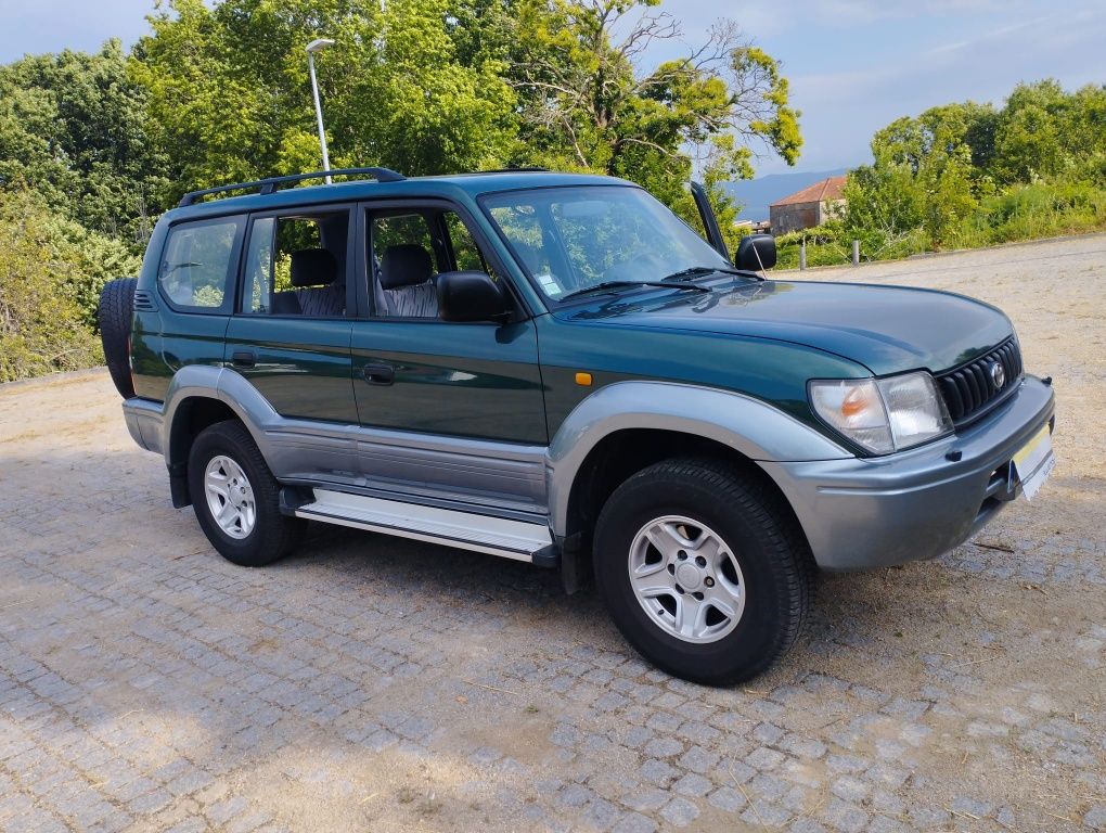 Toyota Land Cruiser