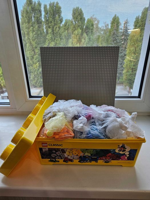 LEGO classic багато деталей