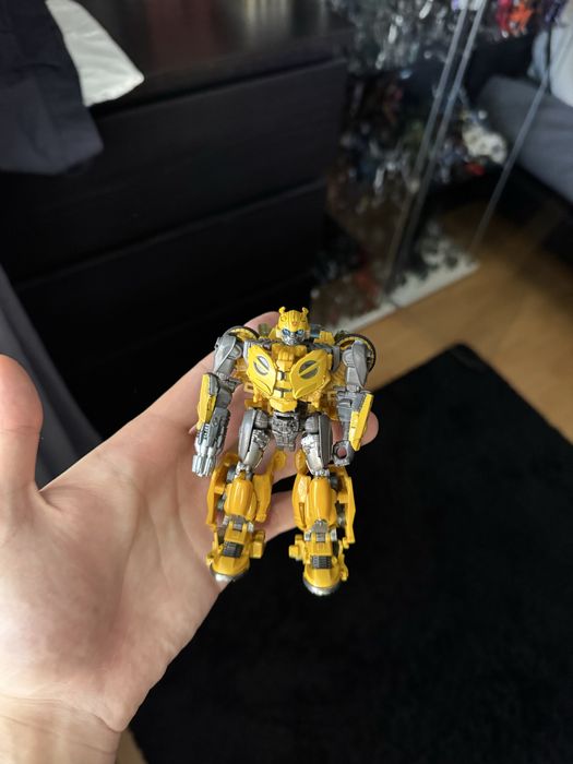Transformers studio series bumblebee 70