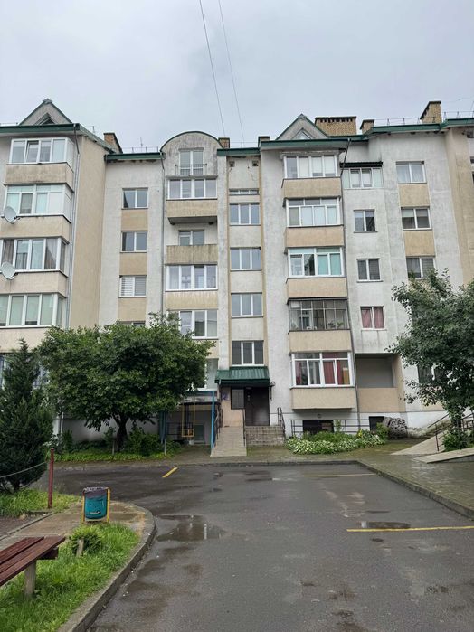 Трикімнатна квартира, заг. пл. 76,3 кв.м. в м. Винники