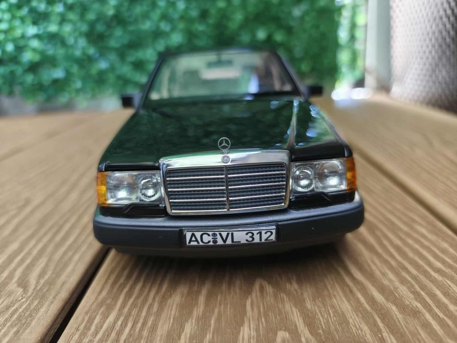 1:18 Mercedes 230E W124