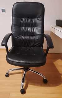 Fotel biurowy z Jysk