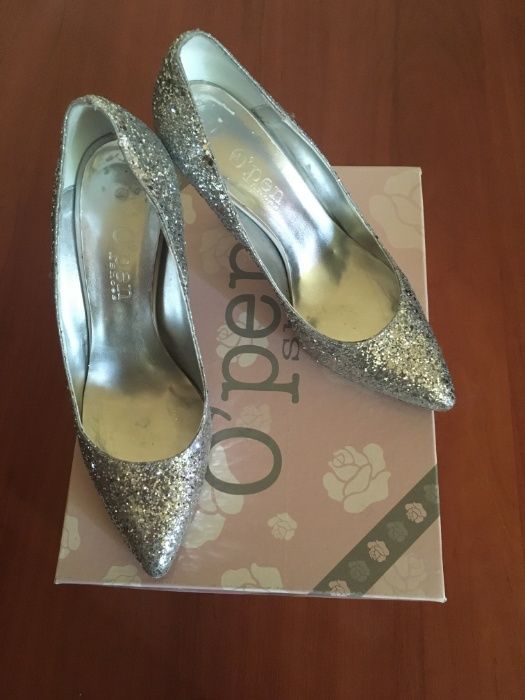 srebrne brokatowe szpilki O'pen shoes