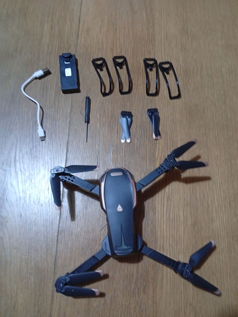 Vendo drone Tesla novo