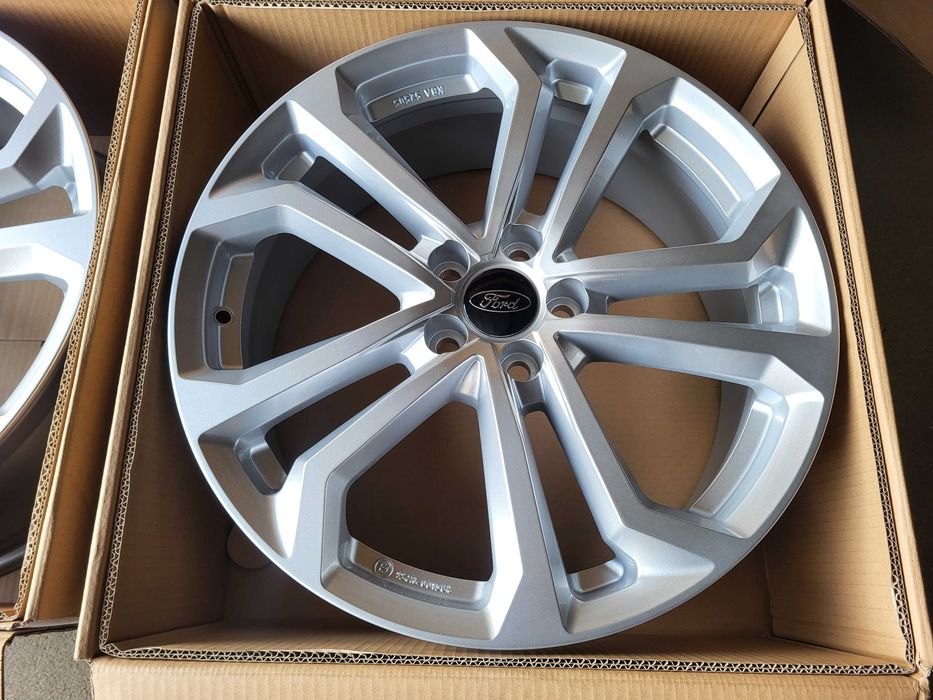 [686] 19 Cali 5x108 NOWE Felgi aluminiowe FORD Kuga Mondeo Smax Galaxy