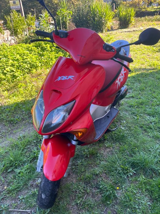 Vendo scooter honda x8r 50cc como nova