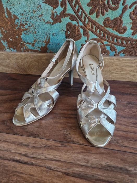 Skórzane sandały złote 37