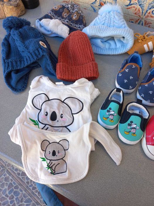 Roupa bebe e calçado