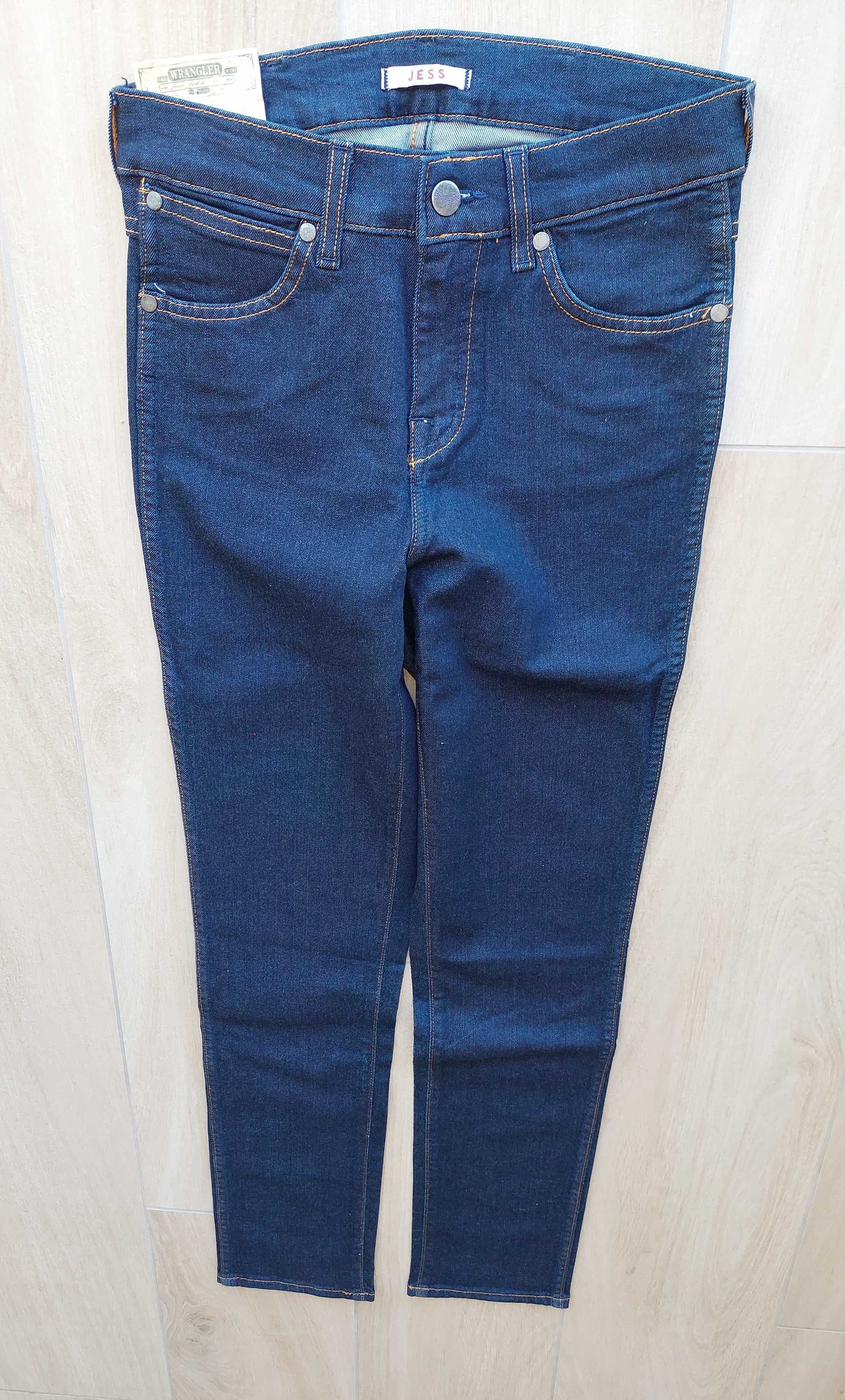 Nowe Wrangler Jess high slim 26/32