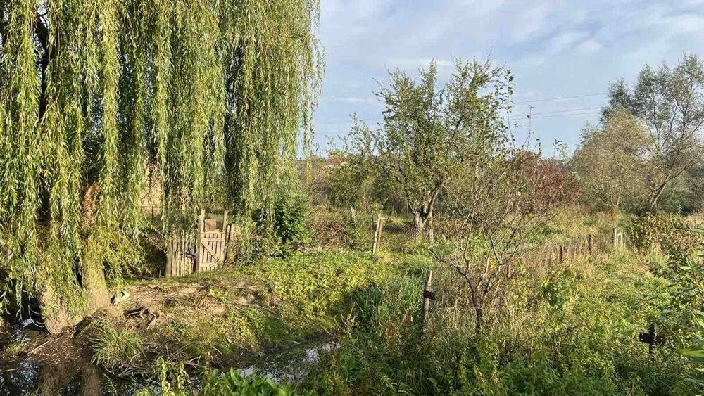 Земля, Будівництво, Бібрка, Львівська область