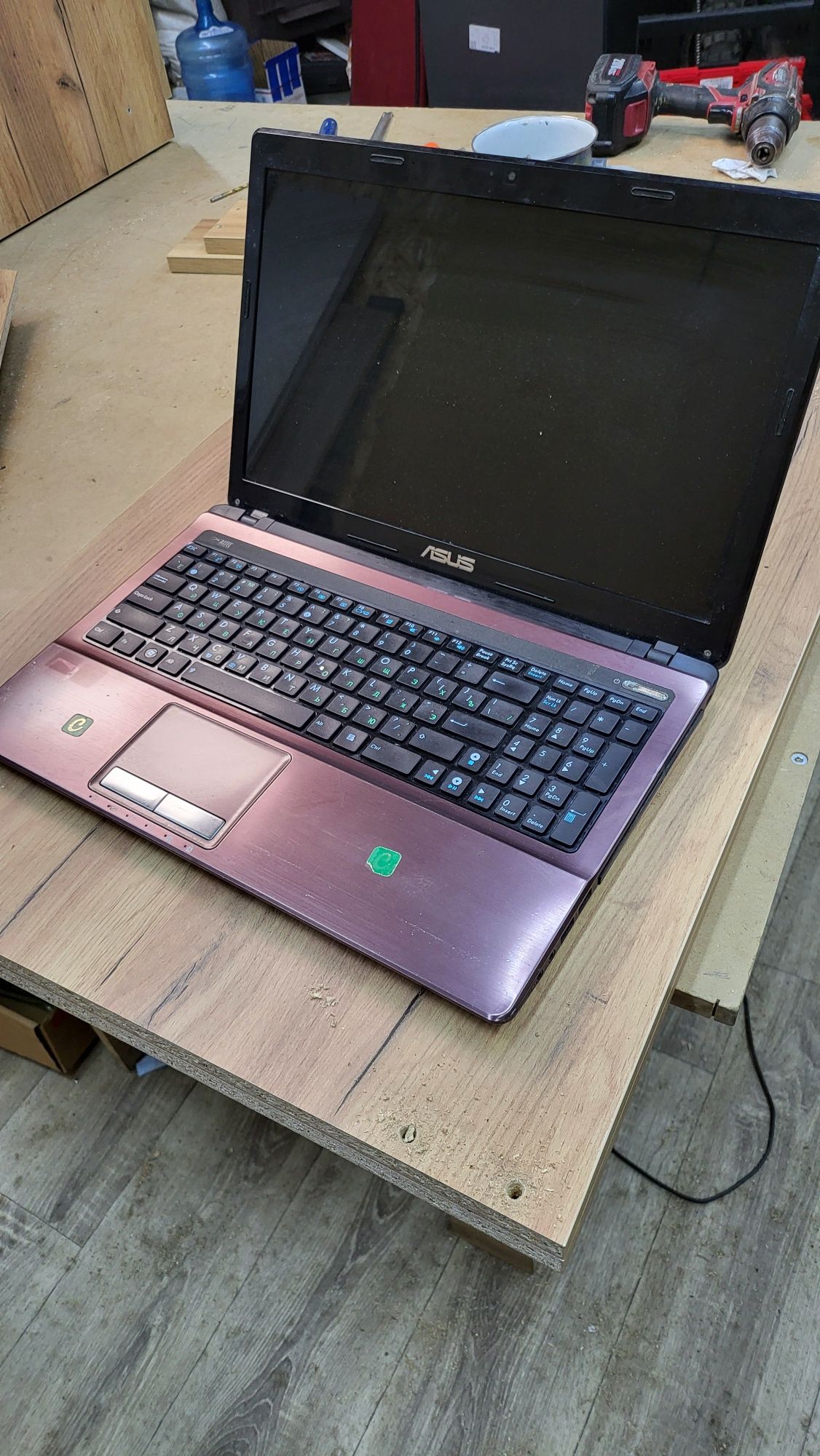 Ноутбук asus k53s i3 6gb оперативки . Gt540m