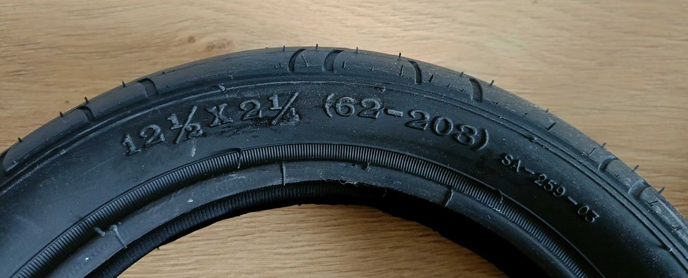 Opona  do wózka dziecięcego 12cali 12 1/2x2 1/4  2sztuki