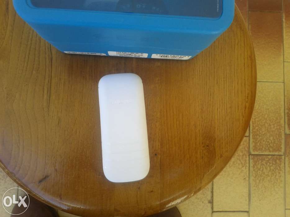Telemóvel Samsung E1200