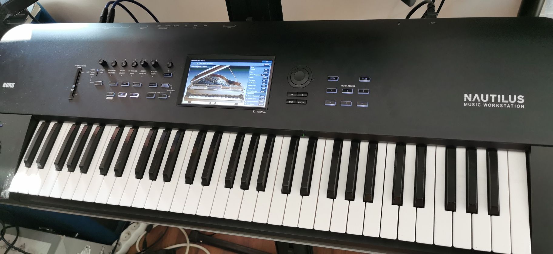 Korg Nautilus idealny Korg M1